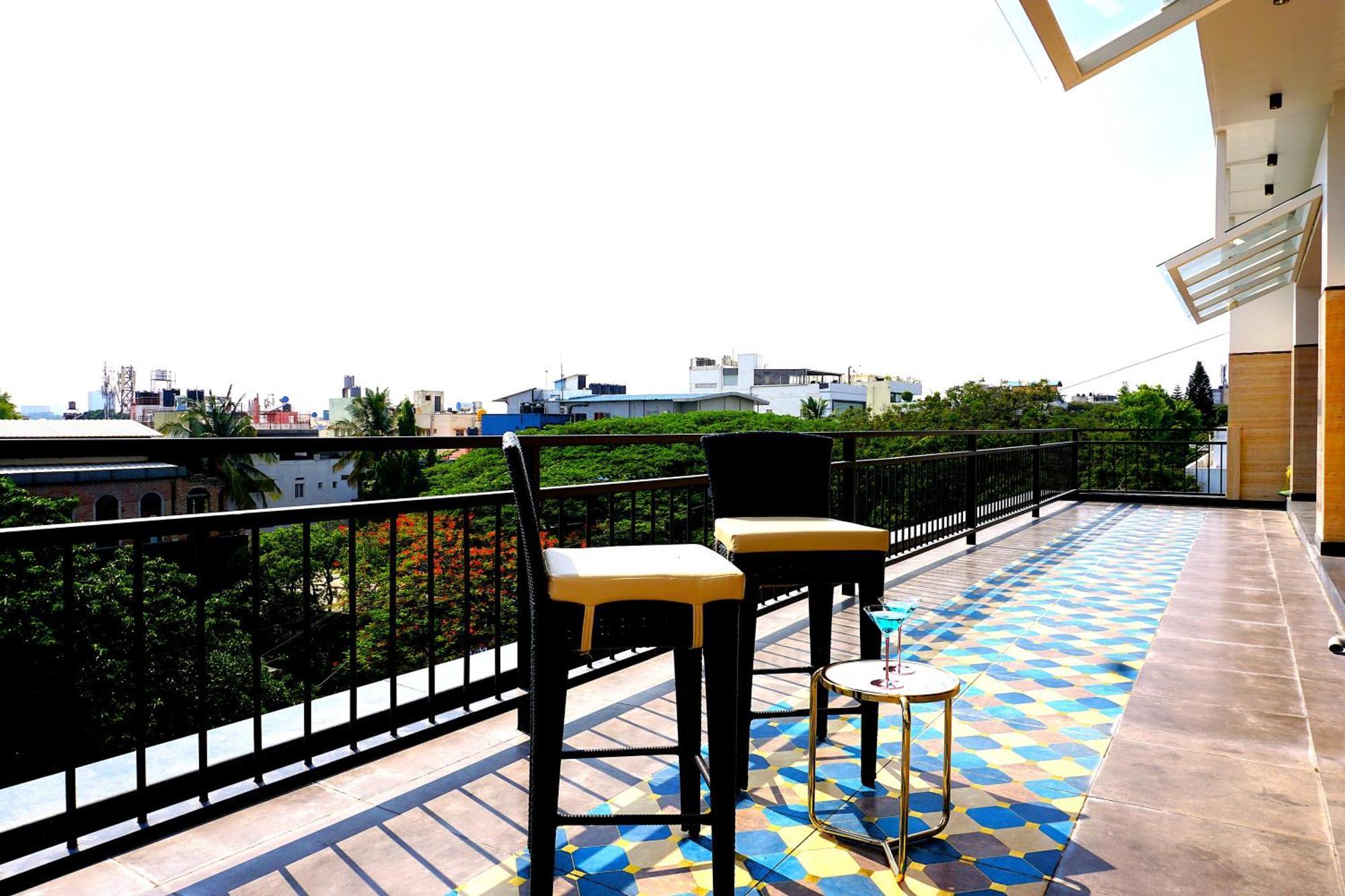 The Pentouz On 100 Feet Road Indiranagar - An Urban Luxury Retreat Apartment Bangalore Ngoại thất bức ảnh
