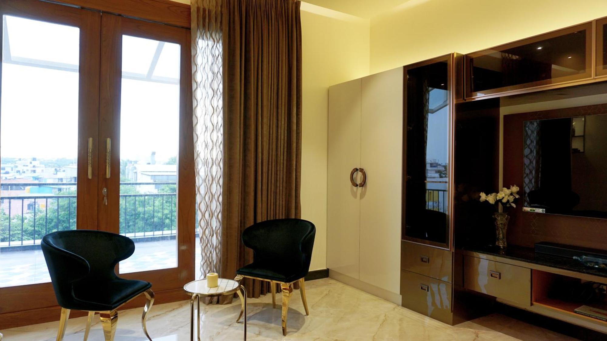 The Pentouz On 100 Feet Road Indiranagar - An Urban Luxury Retreat Apartment Bangalore Ngoại thất bức ảnh