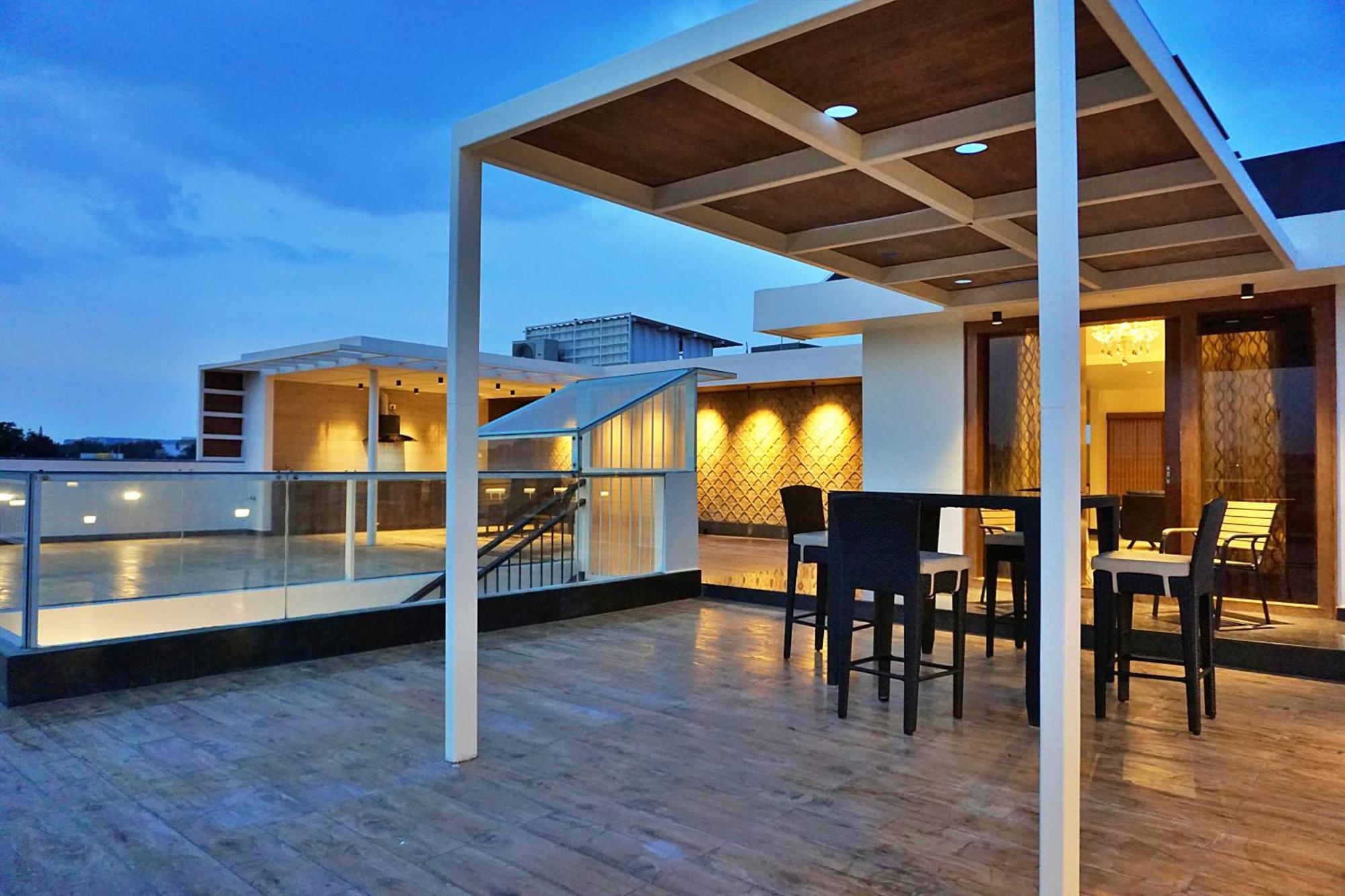 The Pentouz On 100 Feet Road Indiranagar - An Urban Luxury Retreat Apartment Bangalore Ngoại thất bức ảnh